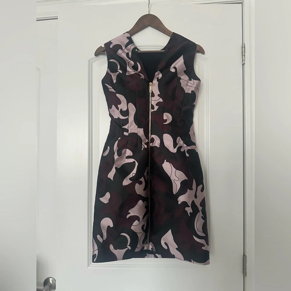 Authentic Gianni Versace Black Purple Abstract Print Satin Cocktail Dress 40 NWT - Picture 7 of 11